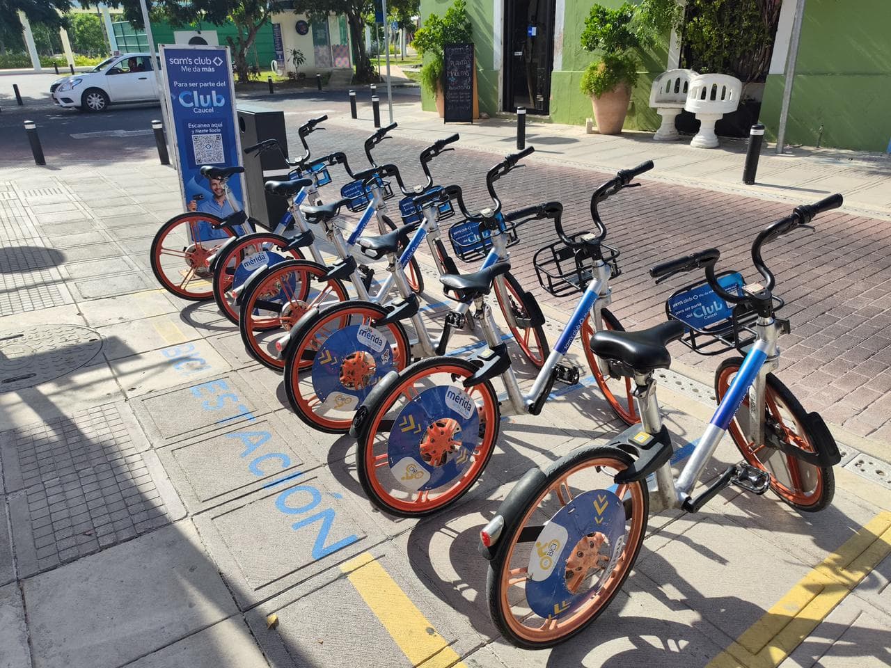 Estación En Bici en el Centro Histórico de Mérida